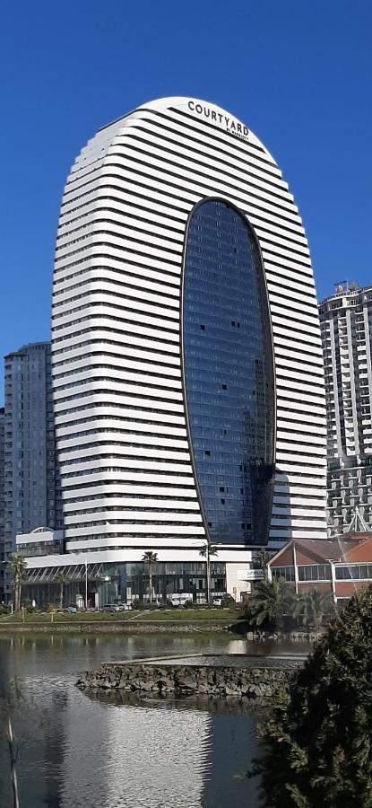 Sea Breeze In Batumi Lägenhet Exteriör bild