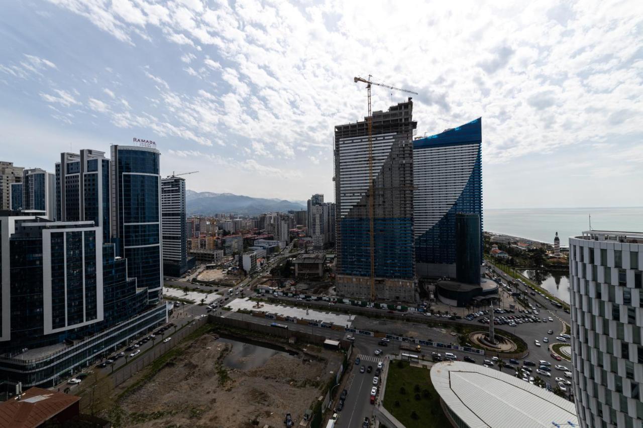 Sea Breeze In Batumi Lägenhet Exteriör bild